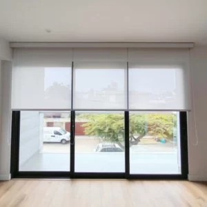 Cortinas Roller Screen en Lima – Control Solar y Vista Exterior con Estilo Moderno